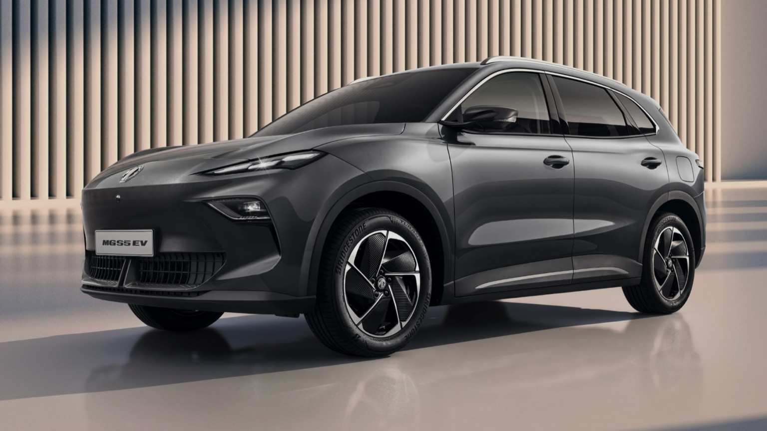 MG MGS5 EV 49 kWh — imagem 1 de 13